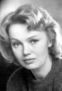 Фильмы Елены Поповой смотреть онлайн бесплатно в хорошем качестве